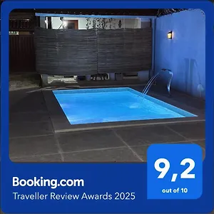 casa-com-quintal.hotelsportoseguro.com/